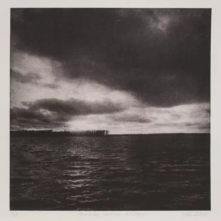 Laakso Juha: Aurinko laskee länteen - Keskisuuret vedokset - t10003 - 1