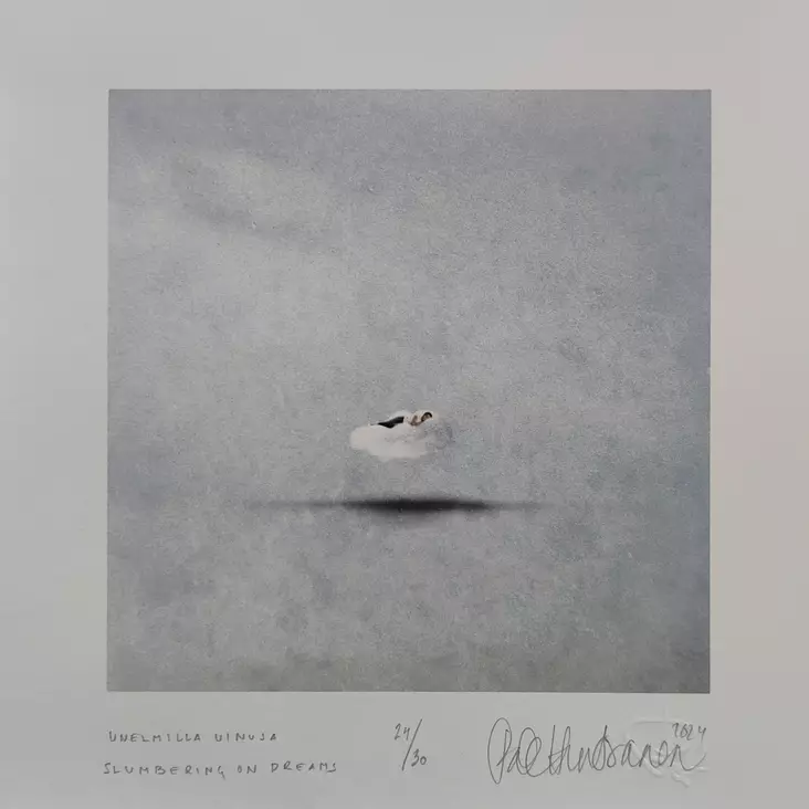 Hintsanen Päivi: Ihmisiä saarillaan: Unelmilla uinuja - Pienet vedokset - t12255 - 1