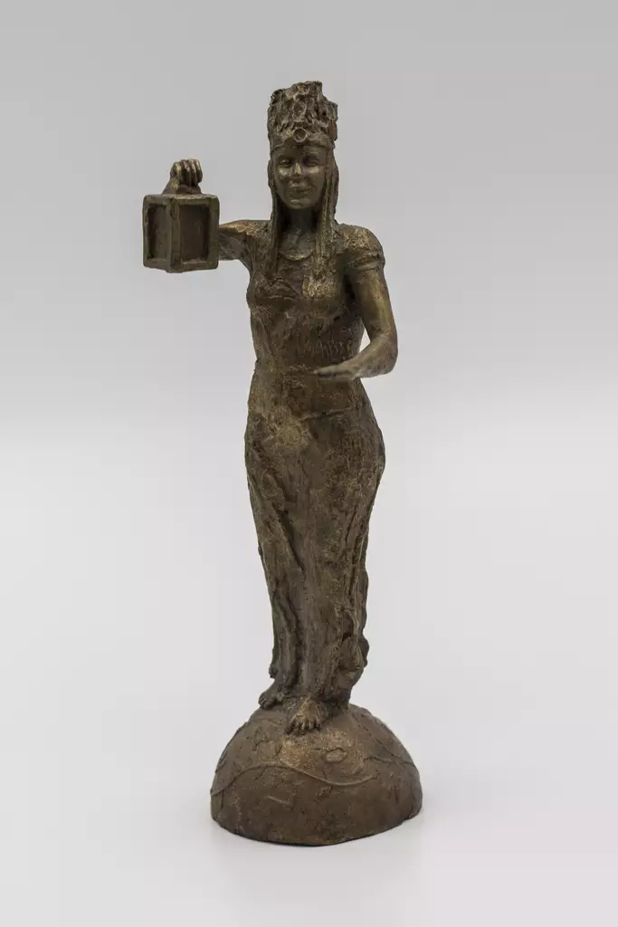 Raappana Mika: Valontuoja - Veistokset - t8467 - 1